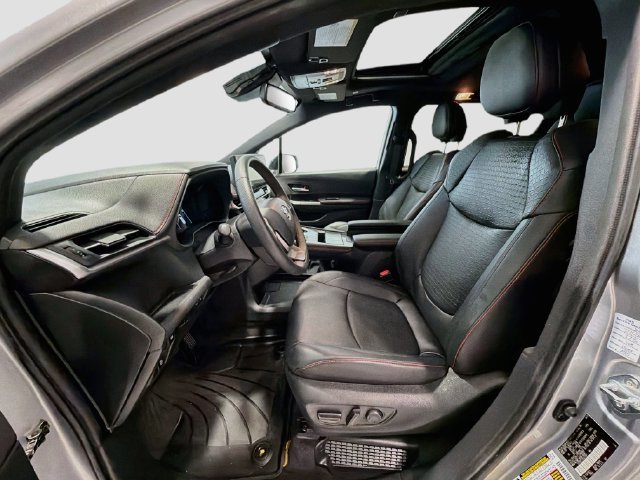 Certified 2025 Toyota Sienna XSE AWD/4WD image 17
