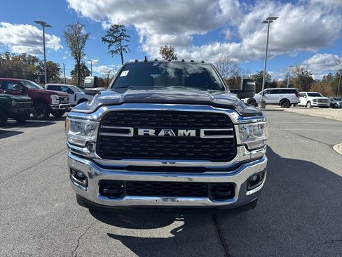 Used 2024 RAM 3500 Big Horn image 3