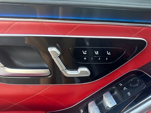 Used 2023 Mercedes-Benz S 580 4MATIC Sedan w/ AMG Line image 10