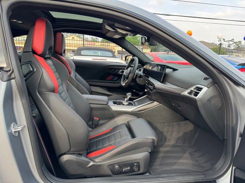 Used 2026 BMW M2 w/ Lighting Package RWD image 25