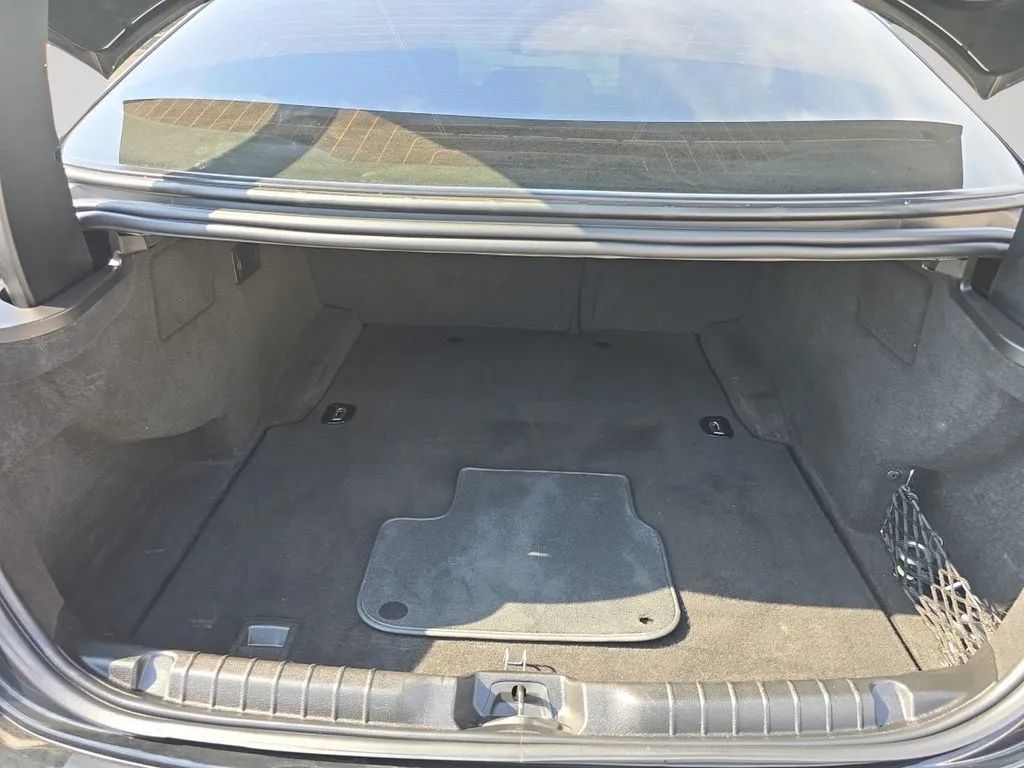 Used 2017 Maserati Ghibli RWD image 25