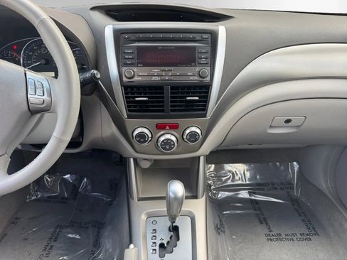 Used 2010 Subaru Forester 2.5X Limited AWD/4WD image 12