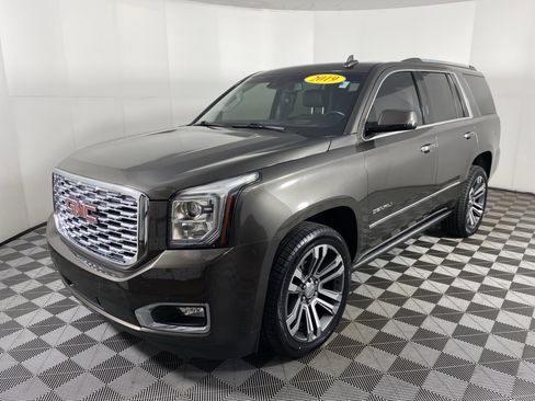 Used 2019 GMC Yukon Denali w/ Denali Ultimate Package image 11
