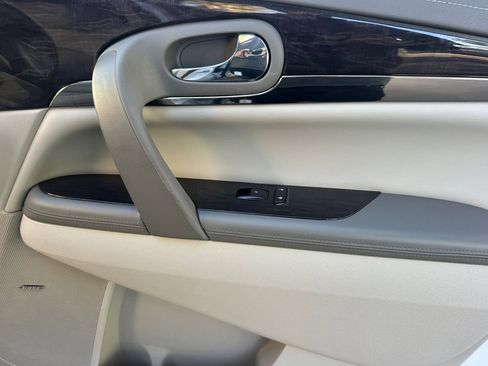 Used 2017 Buick Enclave Leather w/ Enclave Sport Touring Edition image 33