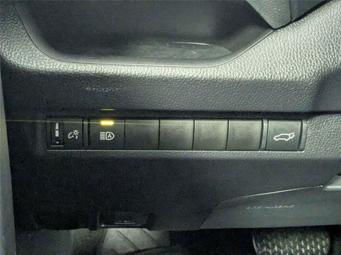 Used 2024 Toyota RAV4 XLE Premium FWD image 20
