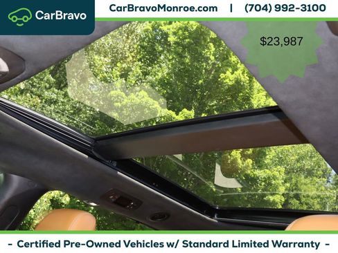 Used 2021 Chrysler Pacifica Pinnacle FWD image 29