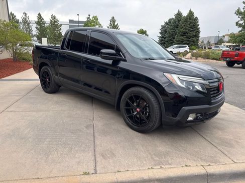 Used 2018 Honda Ridgeline Black Edition image 4