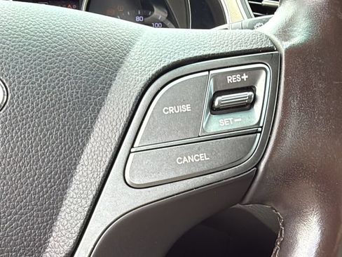 Used 2017 Hyundai Santa Fe Sport FWD image 31