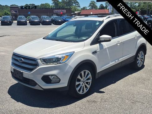 Used 2017 Ford Escape Titanium AWD/4WD image 7