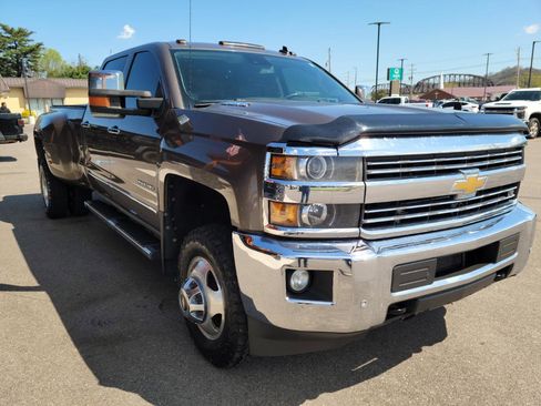 Used 2015 Chevrolet Silverado 3500 LTZ w/ Duramax Plus Package image 3
