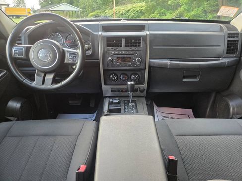 Used 2011 Jeep Liberty Sport w/ Popular Equipment Group AWD/4WD image 34