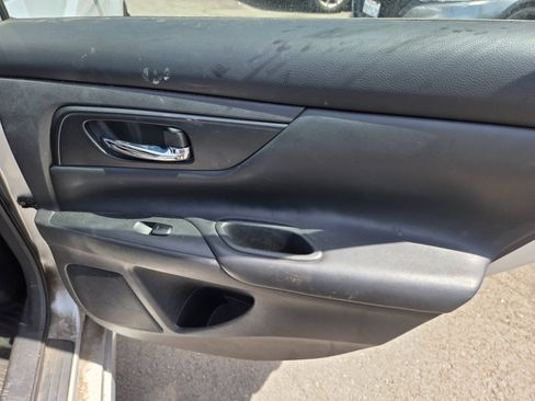 Used 2016 Nissan Altima 2.5 S w/ Power Driver Seat Package FWD image 11