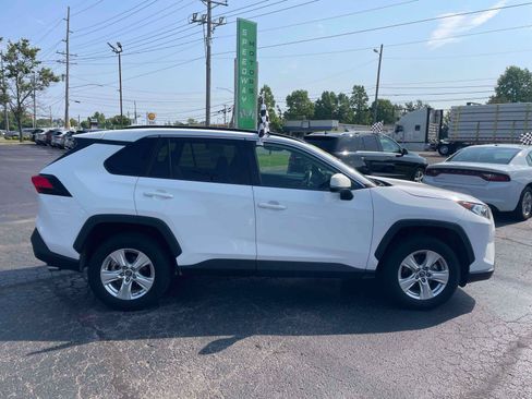 Used 2021 Toyota RAV4 XLE AWD/4WD image 8
