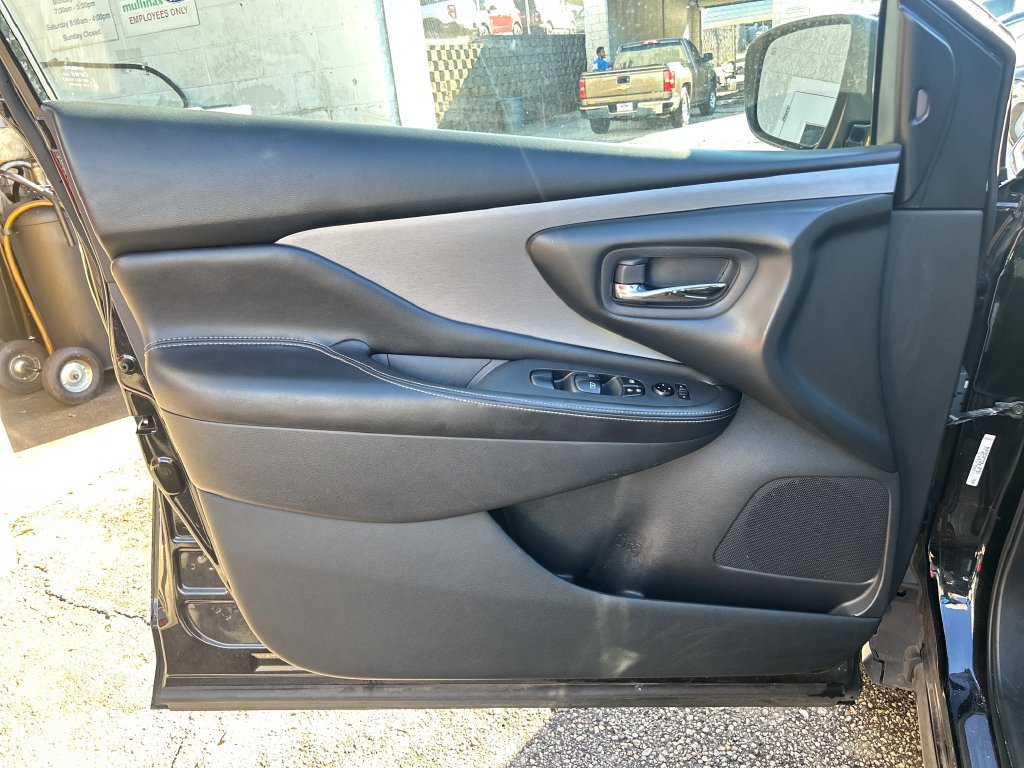 Used 2020 Nissan Murano SV AWD/4WD image 9