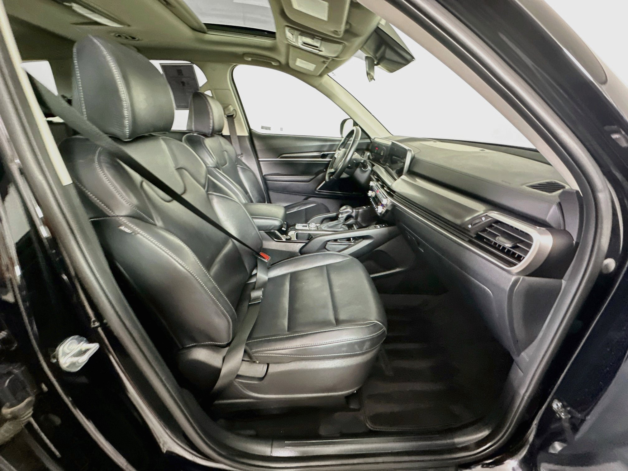 Used 2025 Kia Telluride S FWD image 34
