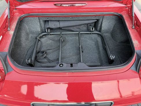 Used 2004 Ford Thunderbird RWD image 10