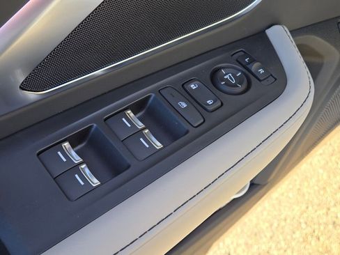 New 2025 Acura RDX SH-AWD image 26