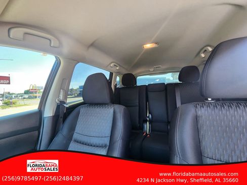 Used 2017 Nissan Rogue S AWD/4WD image 18