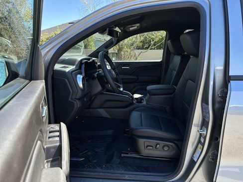 New 2026 Chevrolet Colorado LT w/ LT Convenience Package image 2