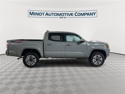 Used 2023 Toyota Tacoma TRD Sport image 9