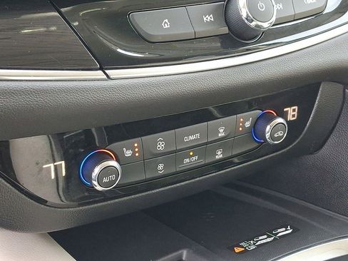 Certified 2023 Buick Enclave Essence image 34