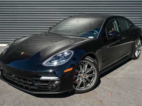 Certified 2023 Porsche Panamera GTS image 1