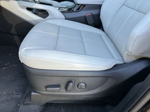 New 2025 Kia Telluride EX w/ EX Captain's Chair Package image 19
