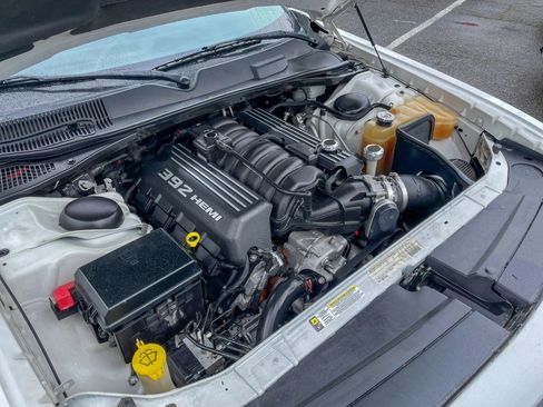 Used 2012 Dodge Challenger SRT8 image 38