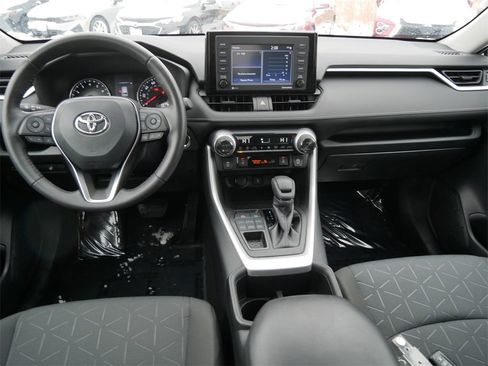Certified 2022 Toyota RAV4 XLE image 13