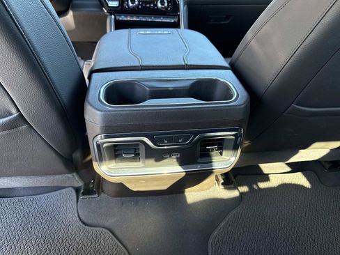 Used 2024 GMC Sierra 2500 Denali w/ Denali Reserve Package image 18