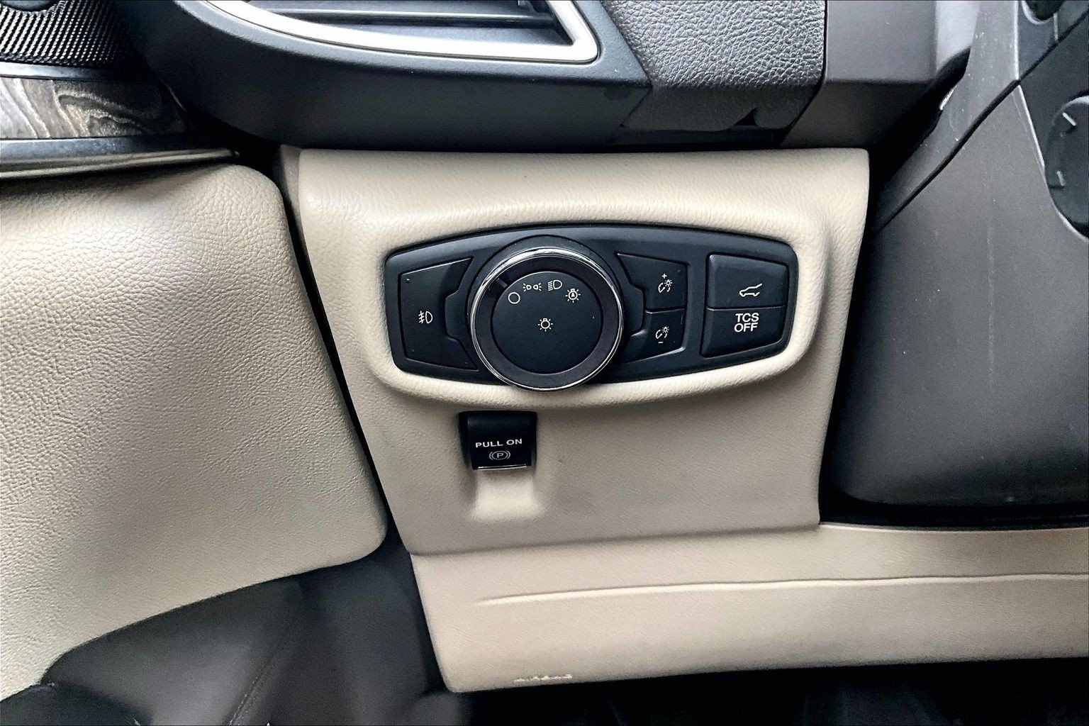 Used 2019 Lincoln Nautilus Reserve AWD/4WD image 15