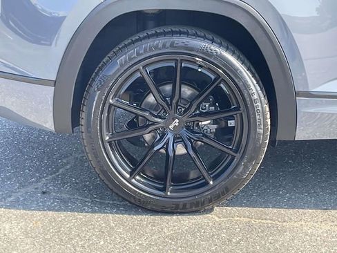 Used 2022 Volkswagen Atlas Cross Sport SEL R-Line AWD/4WD image 7
