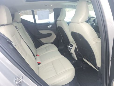 Certified 2023 Volvo XC40 B5 Plus w/ Driver Assist Package image 19