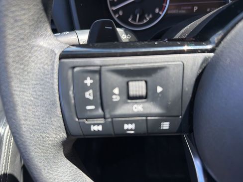 Used 2023 Nissan Rogue SV FWD image 23