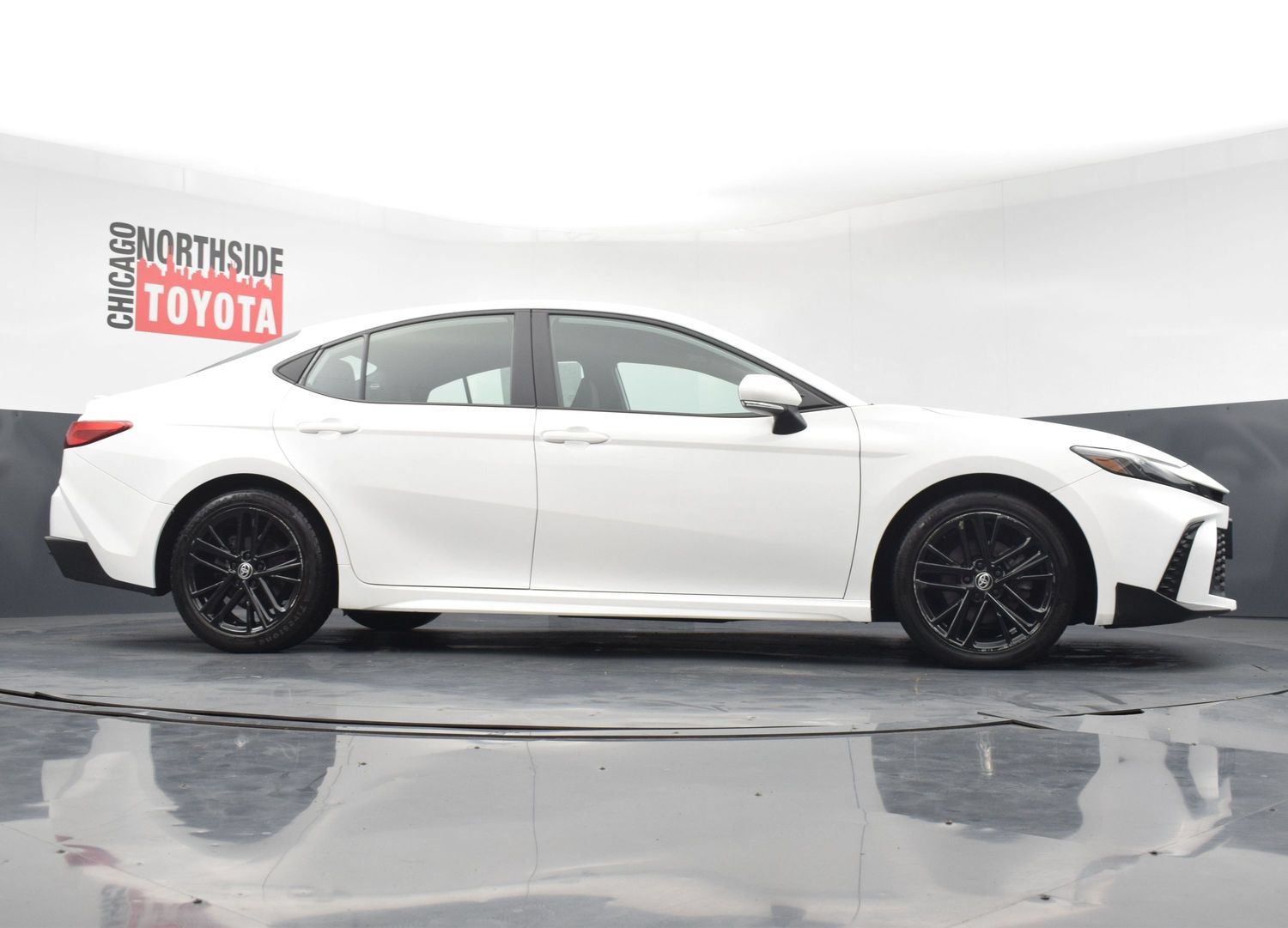 Used 2025 Toyota Camry SE FWD image 28