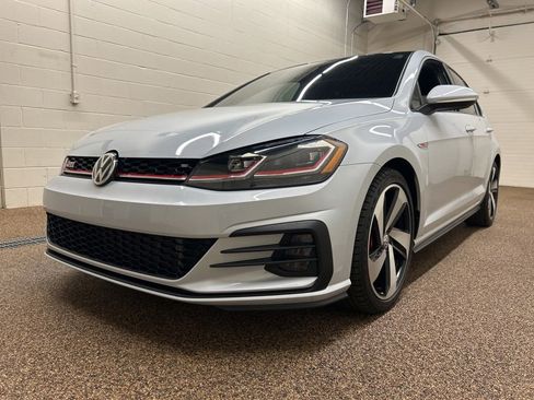 Used 2020 Volkswagen GTI SE FWD image 5