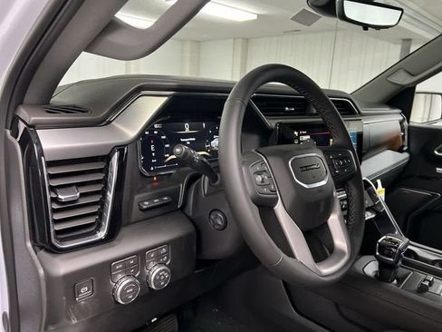 New 2026 GMC Sierra 1500 Denali w/ Denali Reserve Package image 10