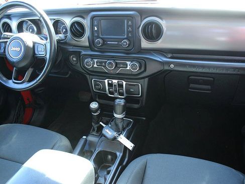 Used 2020 Jeep Wrangler Unlimited Sport S image 17