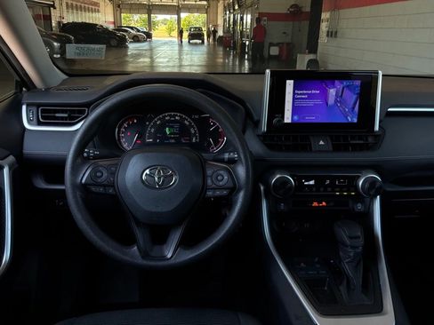 Used 2025 Toyota RAV4 LE FWD image 13