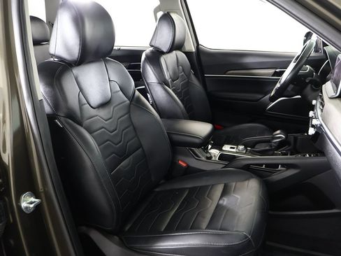 Used 2022 Kia Telluride SX w/ SX Prestige Package image 38