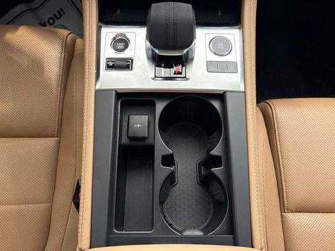 Used 2023 Jaguar F-PACE S AWD/4WD image 35