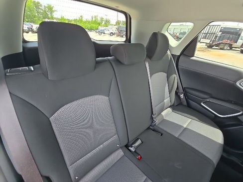 Used 2025 Kia Soul LX w/ LX Technology Package FWD image 14