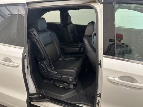 Used 2023 Honda Odyssey Sport image 15