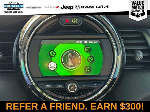 Used 2020 MINI Cooper 4-Door Hardtop w/ Storage Package image 23