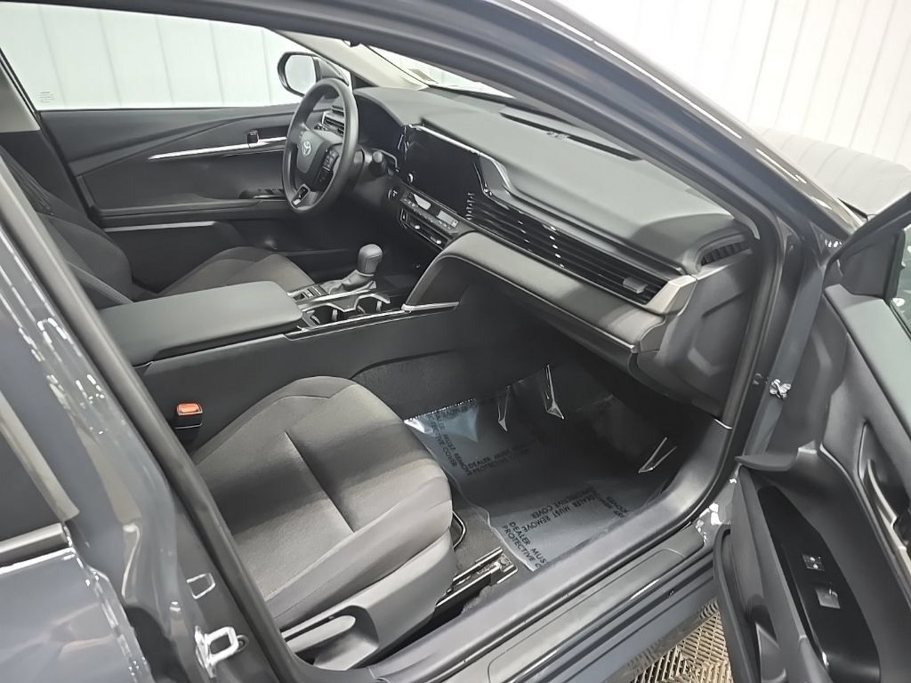 Used 2025 Toyota Camry LE w/ Convenience Package AWD/4WD image 15