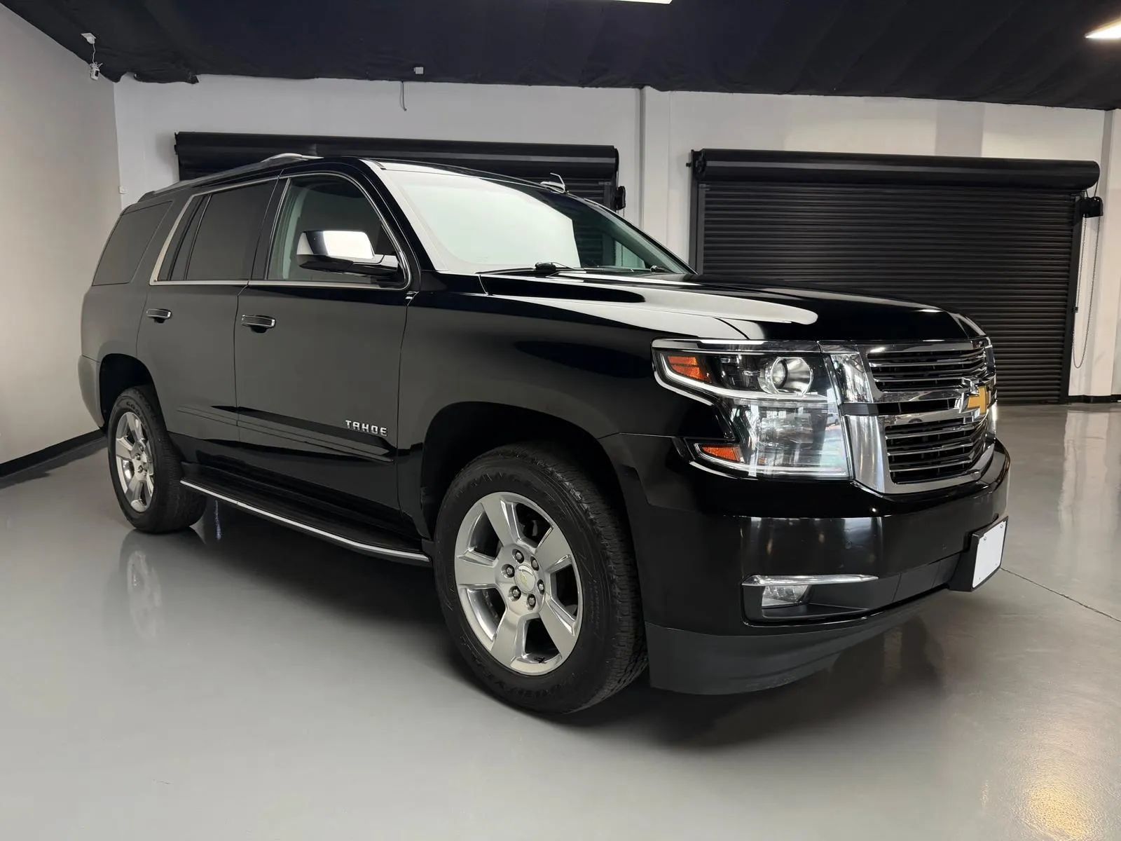 Used 2019 Chevrolet Tahoe Premier w/ Max Trailering Package AWD/4WD image 3