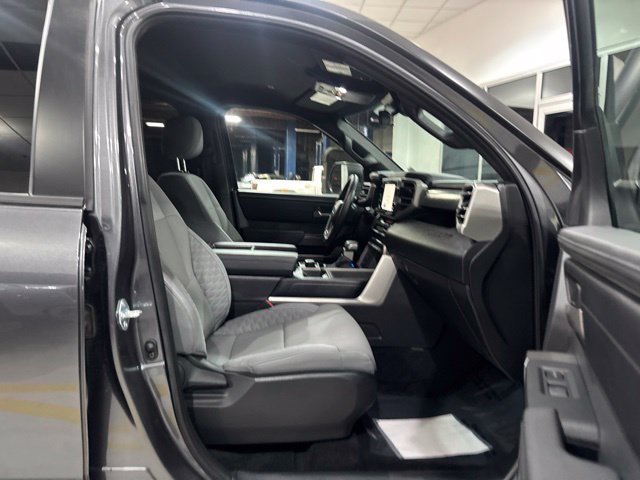 Used 2025 Toyota Tundra SR5 AWD/4WD image 37