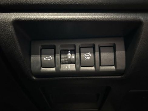 Used 2025 Subaru Outback Premium AWD/4WD image 61