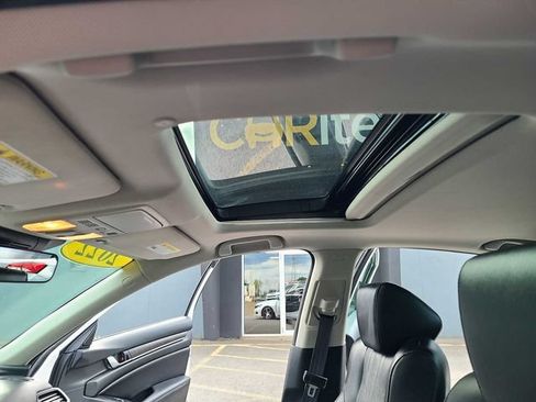 Used 2022 Honda Accord Touring image 18