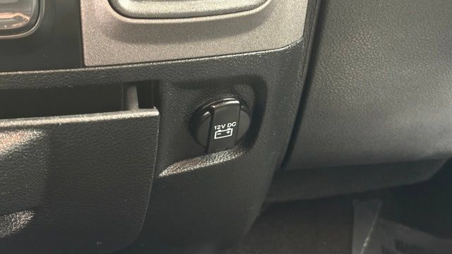 Used 2017 RAM 1500 ST w/ SXT Appearance Group AWD/4WD image 38